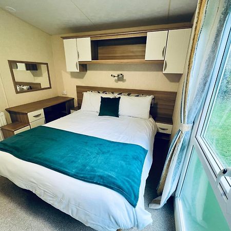 2 Bedroom Caravan Lg13, Shanklin, Isle Of Wight 외부 사진